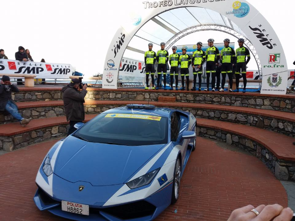 Ro.fra, rofra Noleggio e allestimento di transenne, palchi, podi e tribune, per gare ciclistiche, per gare podistiche, motomondiale, concerti, eventi