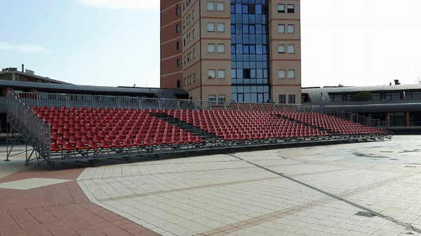 Ro.fra, rofra Noleggio e allestimento di transenne, palchi, podi e tribune, per gare ciclistiche, per gare podistiche, motomondiale, concerti, eventi