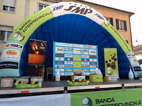 Ro.fra, rofra Noleggio e allestimento di transenne, palchi, podi e tribune, per gare ciclistiche, per gare podistiche, motomondiale, concerti, eventi