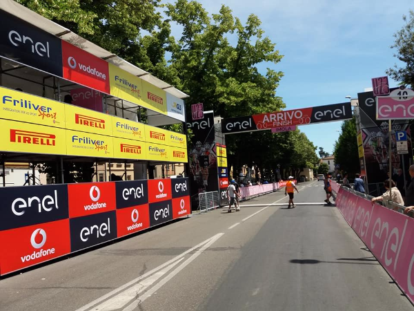 Ro.fra, rofra Noleggio e allestimento di transenne, palchi, podi e tribune, per gare ciclistiche, per gare podistiche, motomondiale, concerti, eventi