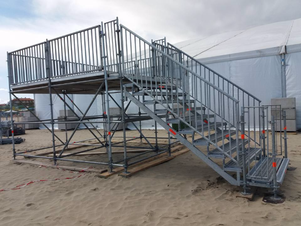 Ro.fra, rofra Noleggio e allestimento di transenne, palchi, podi e tribune, per gare ciclistiche, per gare podistiche, motomondiale, concerti, eventi