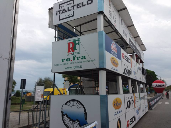 Ro.fra, rofra Noleggio e allestimento di transenne, palchi, podi e tribune, per gare ciclistiche, per gare podistiche, motomondiale, concerti, eventi