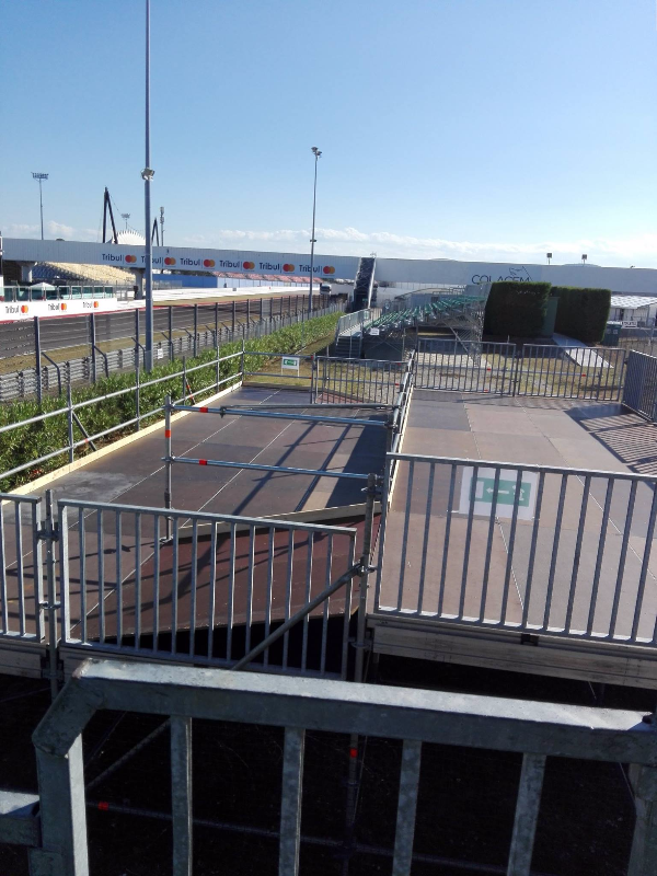 Ro.fra, rofra Noleggio e allestimento di transenne, palchi, podi e tribune, per gare ciclistiche, per gare podistiche, motomondiale, concerti, eventi