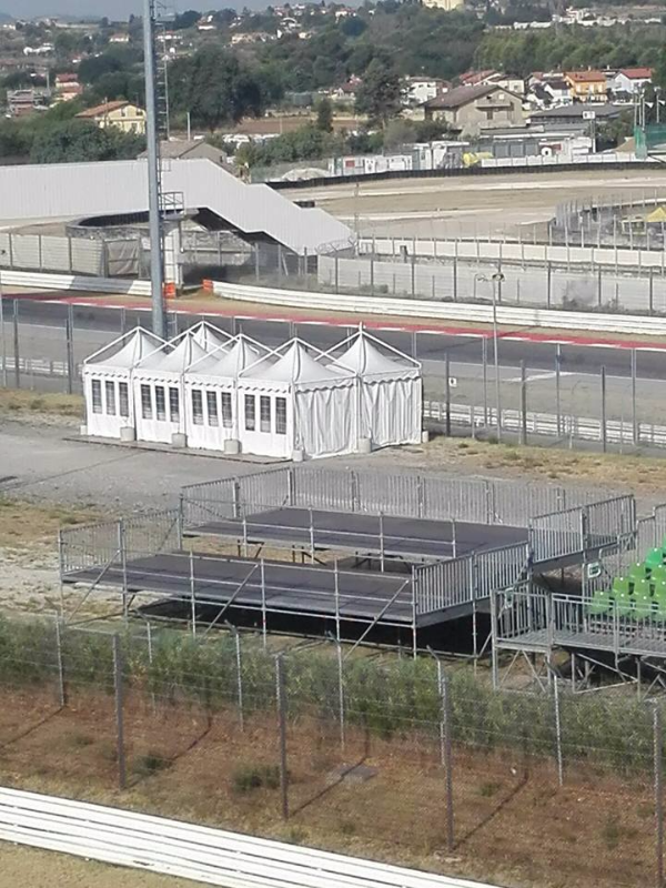 Ro.fra, rofra Noleggio e allestimento di transenne, palchi, podi e tribune, per gare ciclistiche, per gare podistiche, motomondiale, concerti, eventi