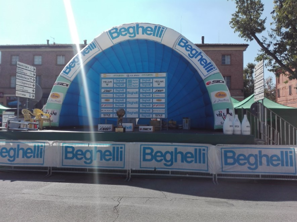 Ro.fra, rofra Noleggio e allestimento di transenne, palchi, podi e tribune, per gare ciclistiche, per gare podistiche, motomondiale, concerti, eventi