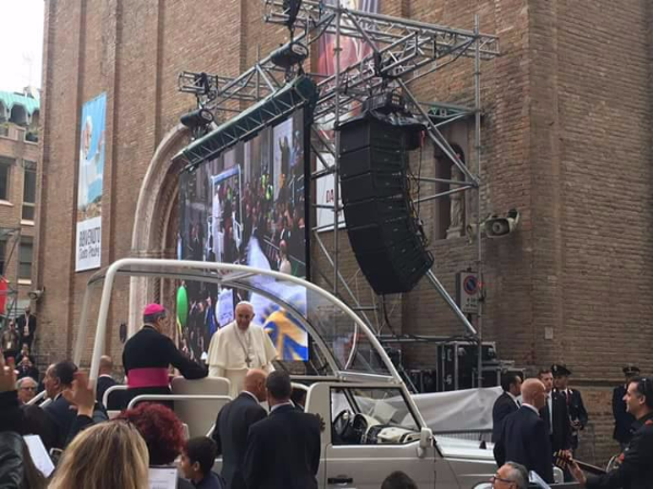 Ro.fra, rofra Noleggio e allestimento di transenne, palchi, podi e tribune, per gare ciclistiche, per gare podistiche, motomondiale, concerti, eventi